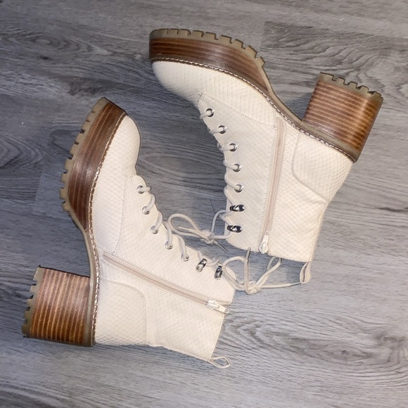 MIA Textured Boots - Picture 2 of 9